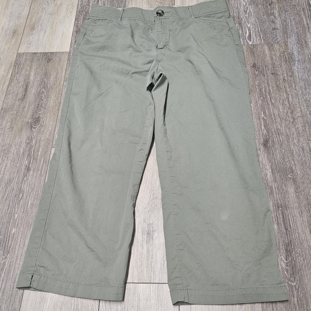 Intro. 3 Piece Bundle Cropped Relaxed Fit Capri Pants Green Moss  Women 8 Casual - Picture 6 of 11